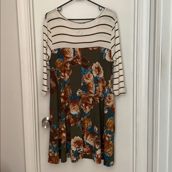 Jules & James Dress NWOT - Picture 4 of 5